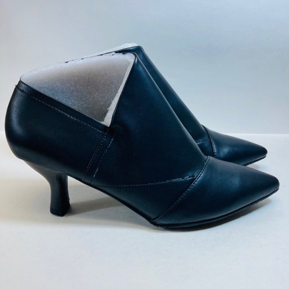 Adrianna Papell Ankle Boots 8M Hayes Black Leather Heels New with box - Picture 1 of 11